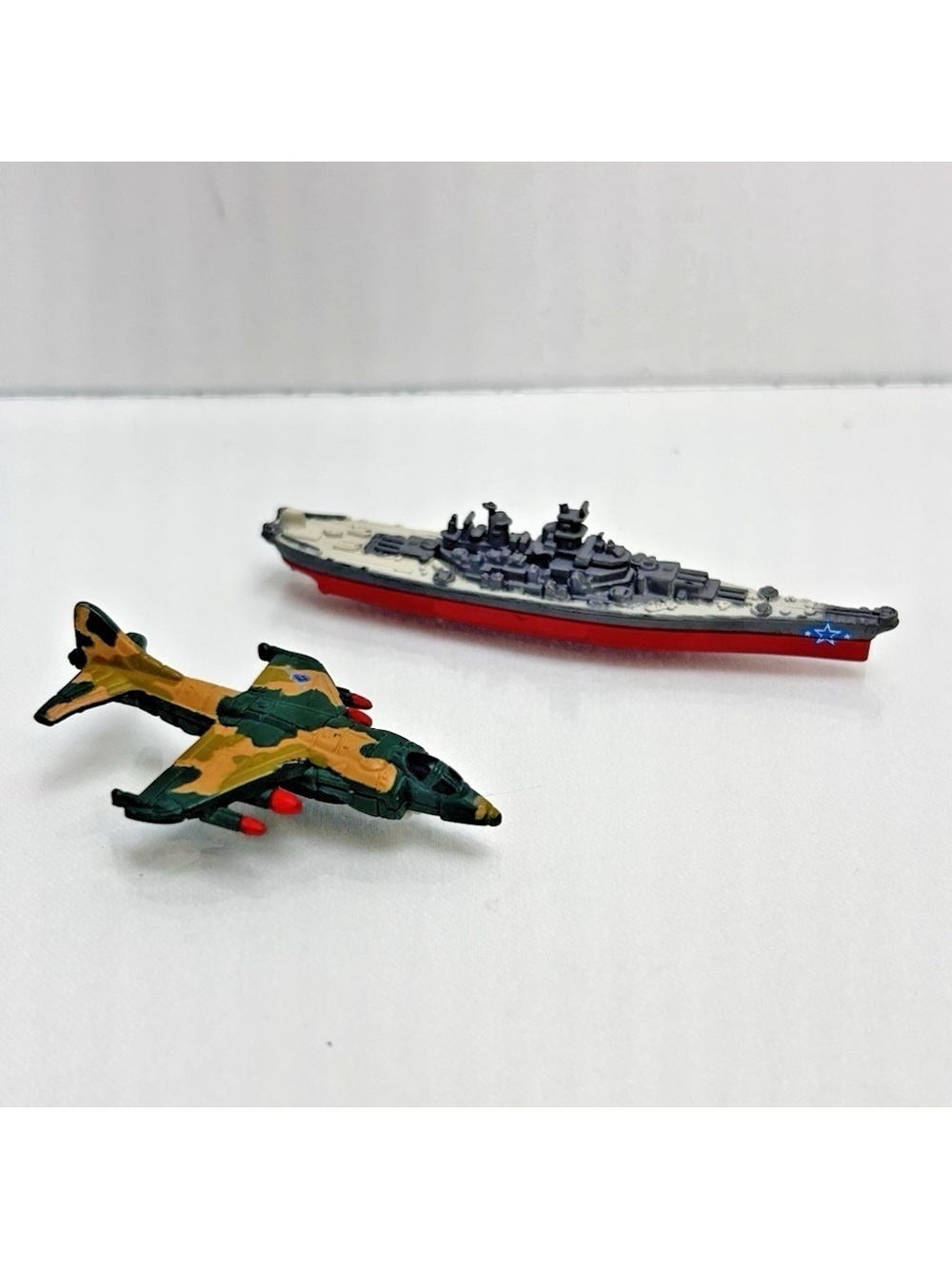 Micro Machines Iowa Class Battleship & AV-8A Harrier Jet Freedom Force